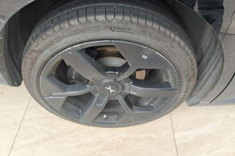 Used XPeng MONA M03 2025 600 with Ultra-Long Range Max Right Rear Wheel Hub