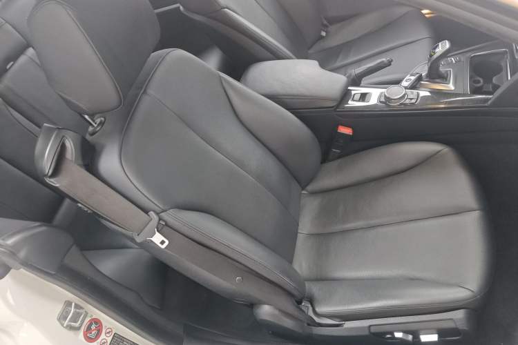 Used BMW 4 Series 2016 430i Convertible Design Package Right Front Seat