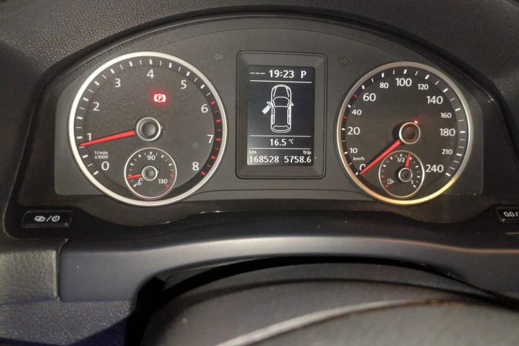 Used Volkswagen Tiguan 2013 1.8 TSI Automatic Two-Wheel Drive Comfort Edition Instrument Cluster