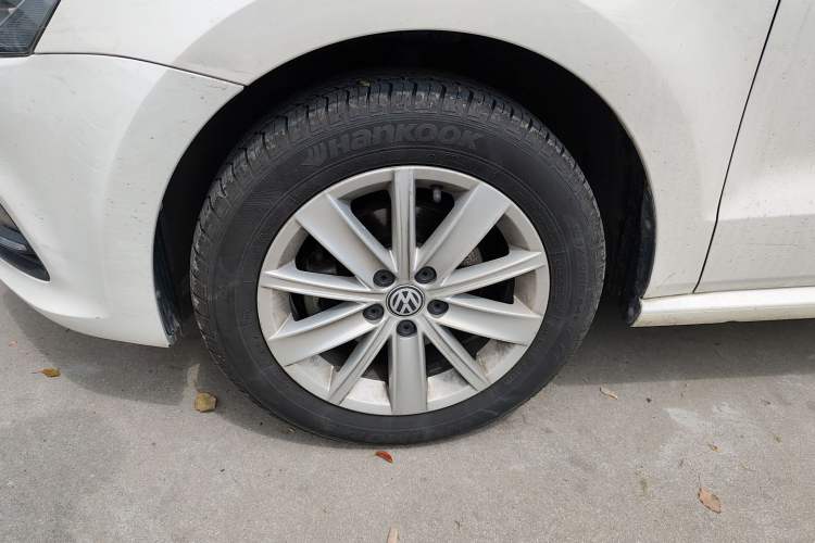 Used Volkswagen Polo 2014 1.6L Automatic Comfort Edition
