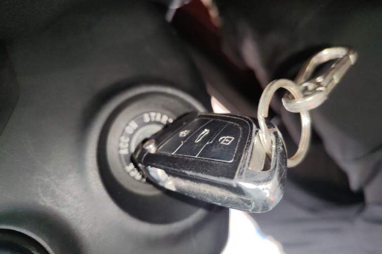 Used Hyundai Elantra (5th Generation / Langdong) 2016 1.6L Automatic Smart Version