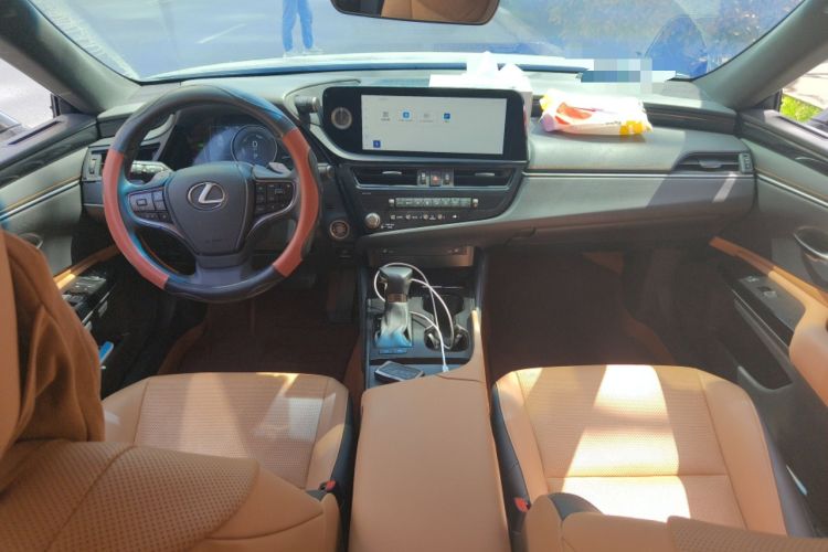 Used Lexus ES 2022 300h Excellence Edition