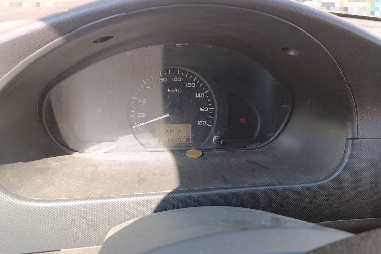 Used Wuling Rongguang 2019 1.5L Extended-Body Van Base Model with 2 Seats Instrument Cluster