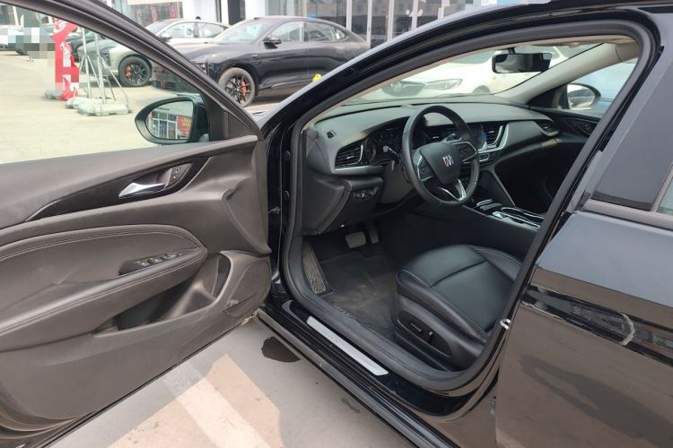 Used Buick Regal 2024 25T Deluxe Edition
