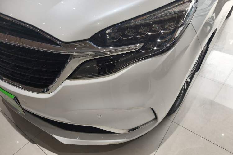 Used Buick GL8 2021 ES Land Cruiser 653T Luxury Edition
