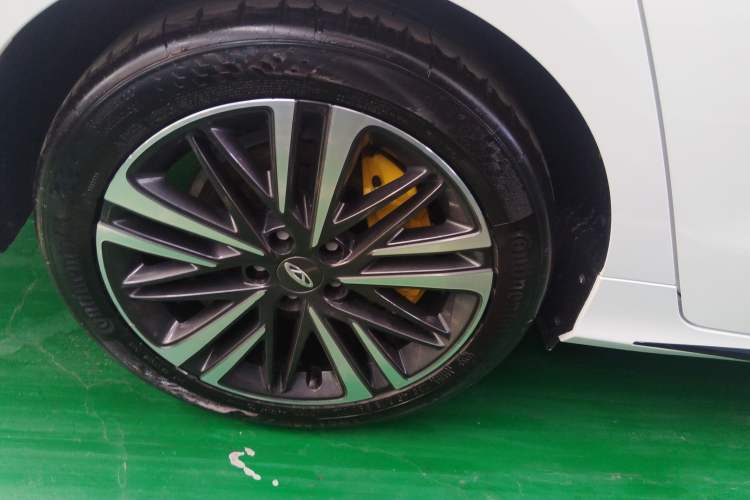 Used Chery Arrizo 8 2023 High-Performance Edition 2.0T DCT Powerfully Equipped