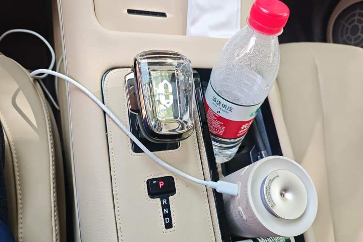 Used Hima AITO M7 2024 1.5T Rear-Drive Plus Version 5 Seats Gear Lever