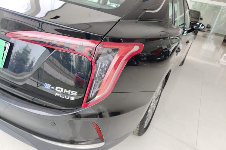 Used Hongqi E-QM5 2024 610 km PLUS Right Rear Taillight