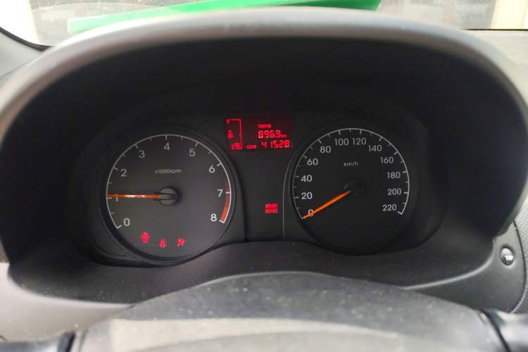 Used Hyundai Verna Ray 2014 1.4L Manual GL Instrument Cluster