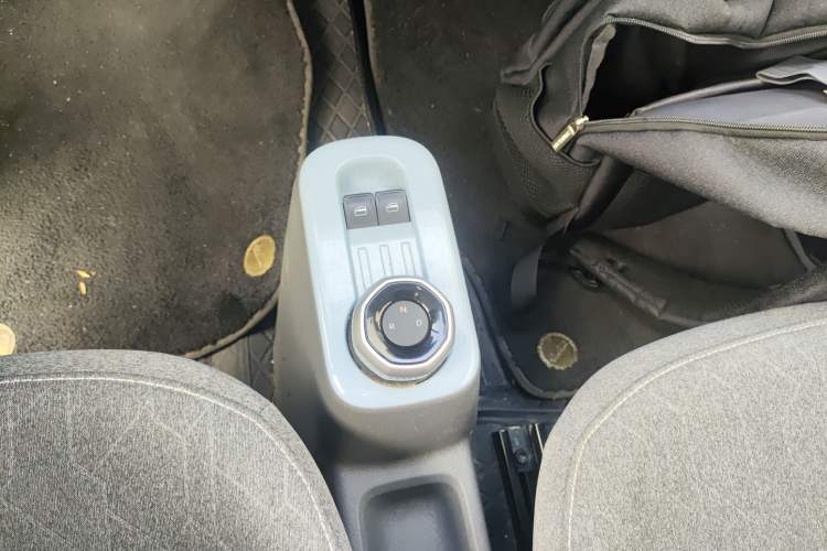 Used Geely Galaxy Panda 2024 Panda Mini 200km Endurance Bear
