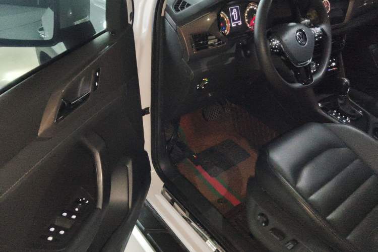 Used Volkswagen Tharu 2021 280TSI Two-Wheel-Drive Luxury Plus Edition
