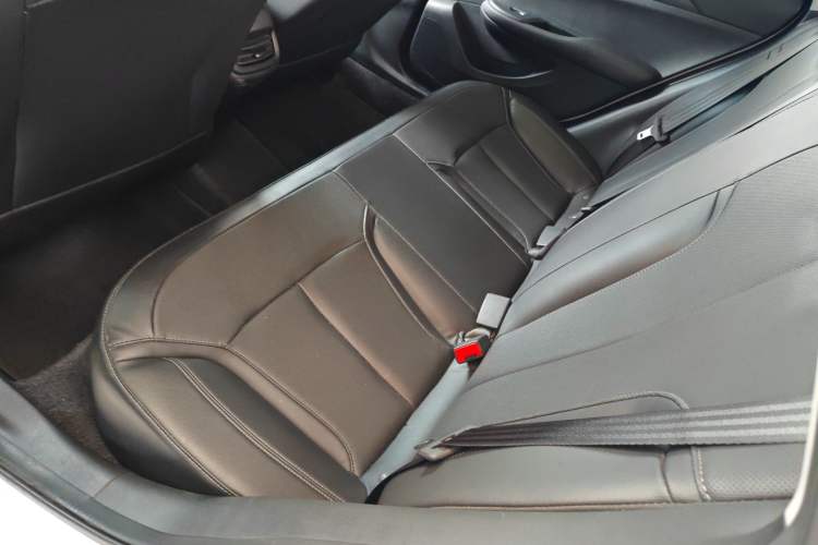 Used Buick GT 2021 Revised Version Flagship 1.5L Automatic Elite Edition Left Rear Seat