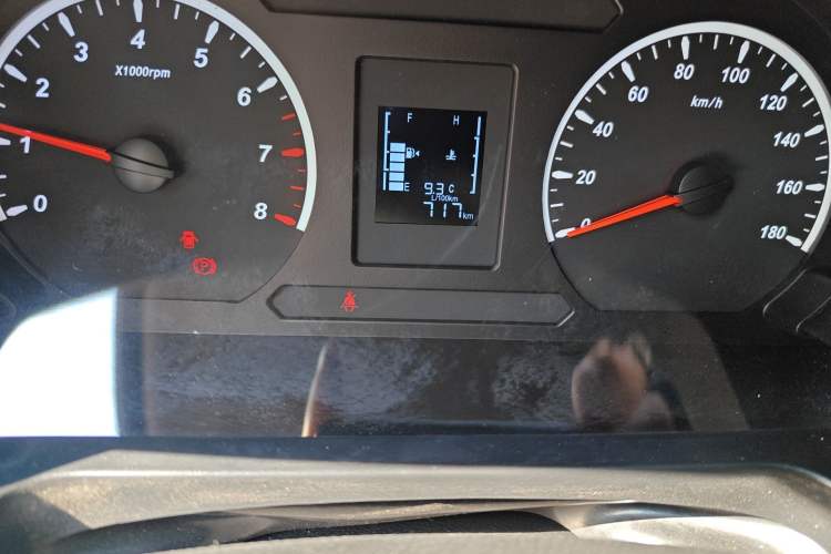 Used FORTHING Lingzhi 2025 M5 1.6L Short Wheelbase Practical 5-Seat Model
