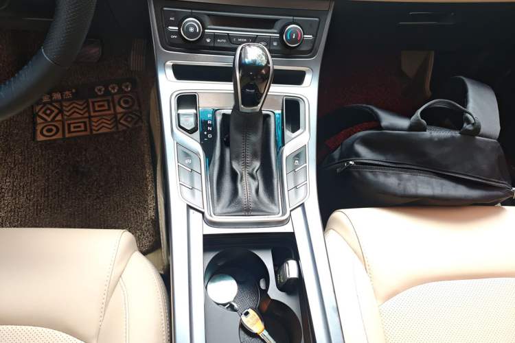 Used Geely Auto Emgrand 2018 1.5L CVT Luxury Model Gear Lever