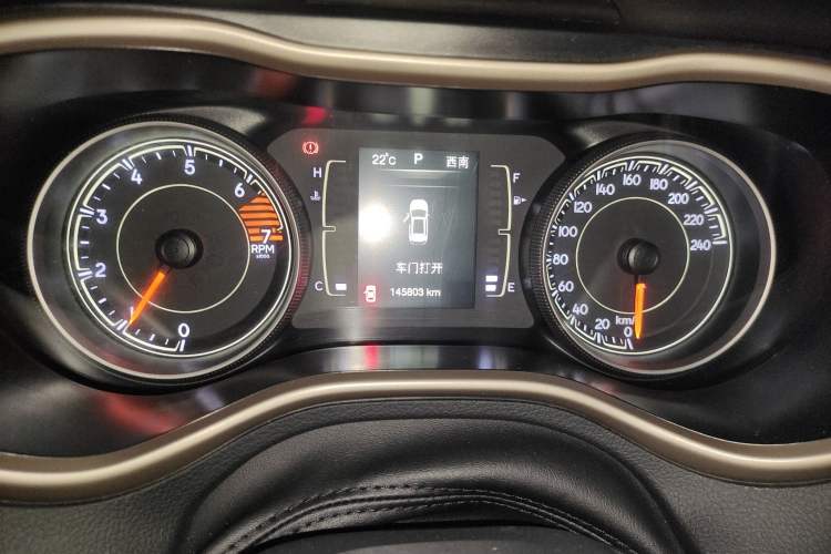 Used Jeep Cherokee 2016 2.4L Leading Edition Instrument Cluster