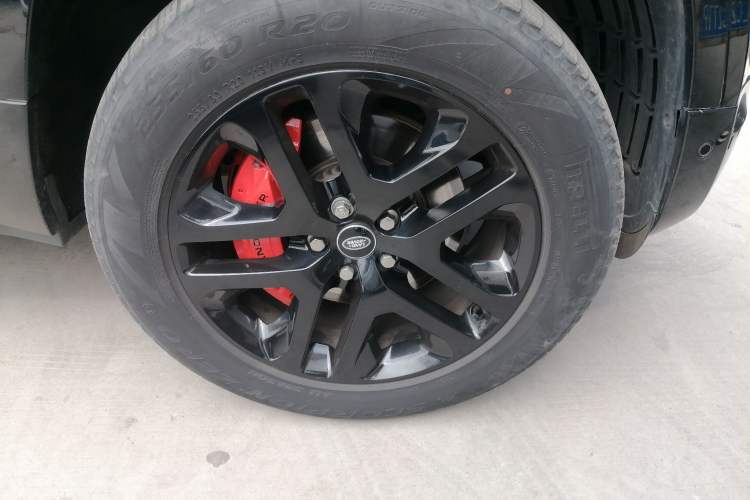 Used Land Rover Defender 2023 Facelift 110 3.0T P400 X-DYNAMIC HSE Right Front Wheel Hub