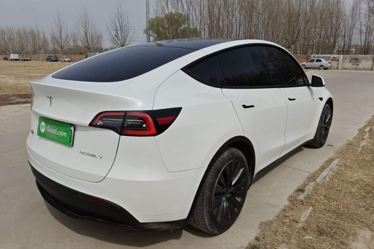 Used Tesla Model Y 2022 Rear-Wheel-Drive Version
