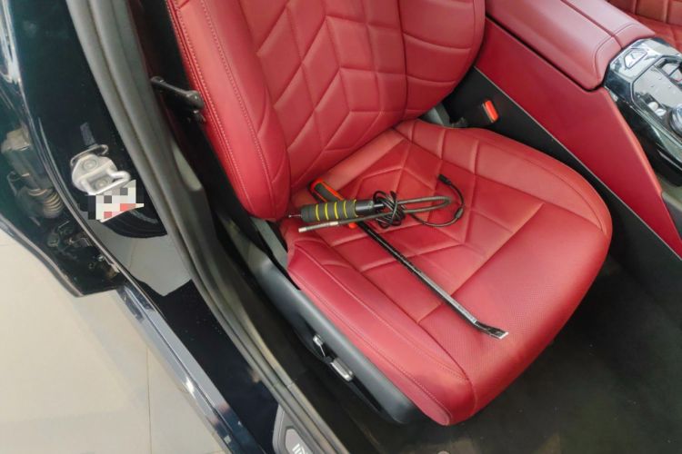 Used BMW 5 Series 2024 530Li Leading Model M Sport Package Right Front Seat