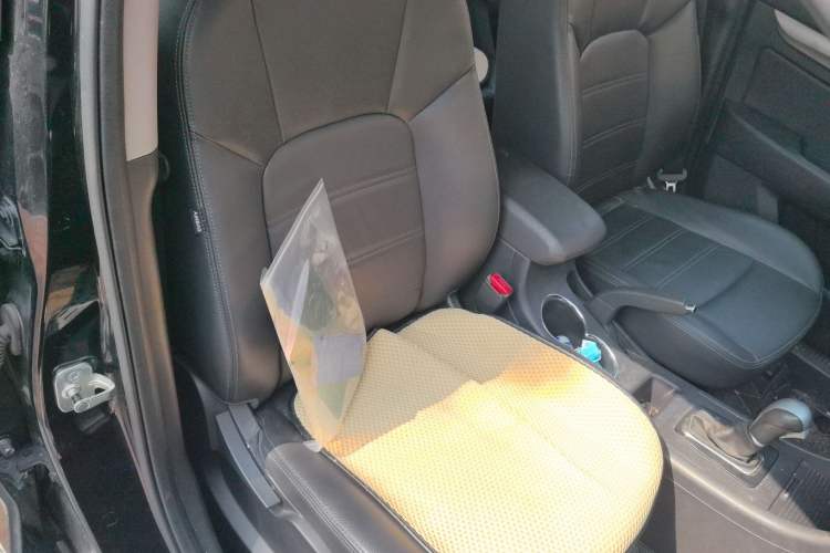 Used BAIC Senova X65 2015 2.0T Automatic Elite Model
