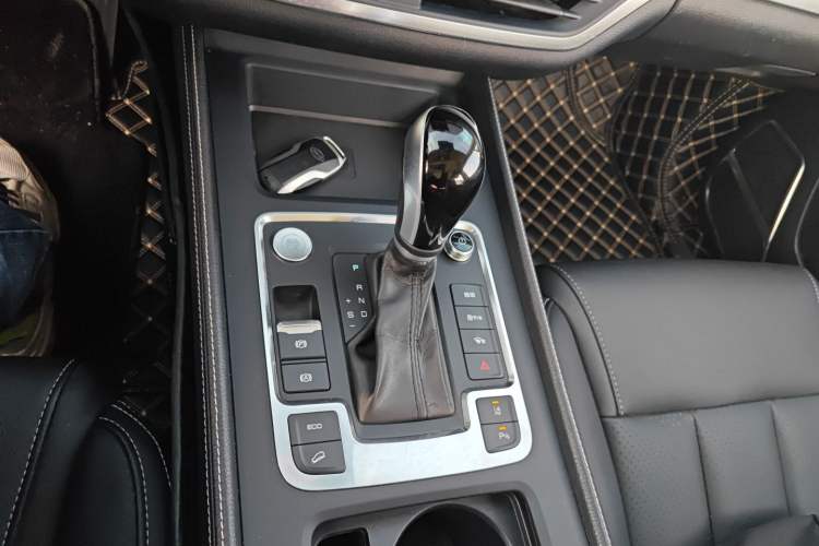 Used BYD Tang 2018 2.0T Automatic SmartConnect Prestige 7-Seater China V Standard