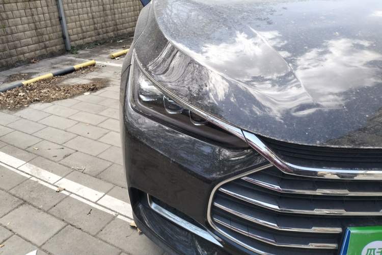 Used BYD Tang 2018 2.0T Automatic SmartConnect Prestige 7-Seater China V Standard
