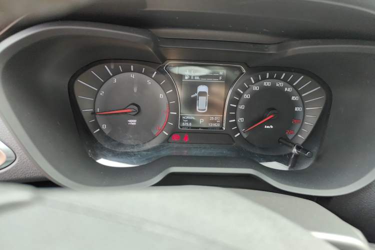 Used GAC Trumpchi GS4 2017 235T Automatic Two-Wheel Drive Luxury Smart Connectivity Version Instrument Cluster