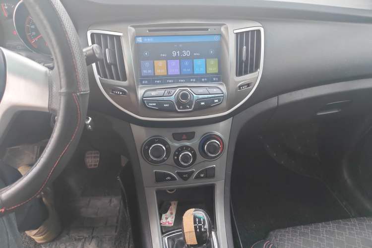 Used Cowin C3R 2015 1.5L Manual Yellow Diamond Edition Audio And AC Panel