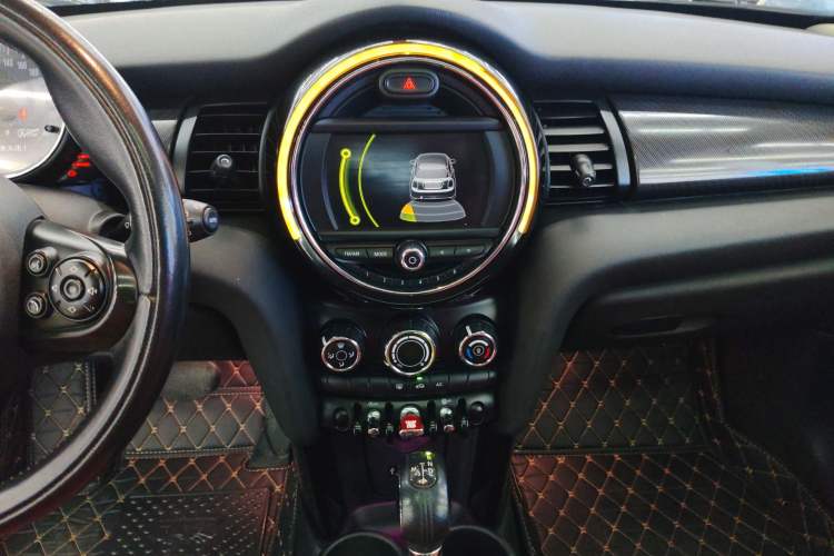 Used MINI 2014 1.5T COOPER Fun