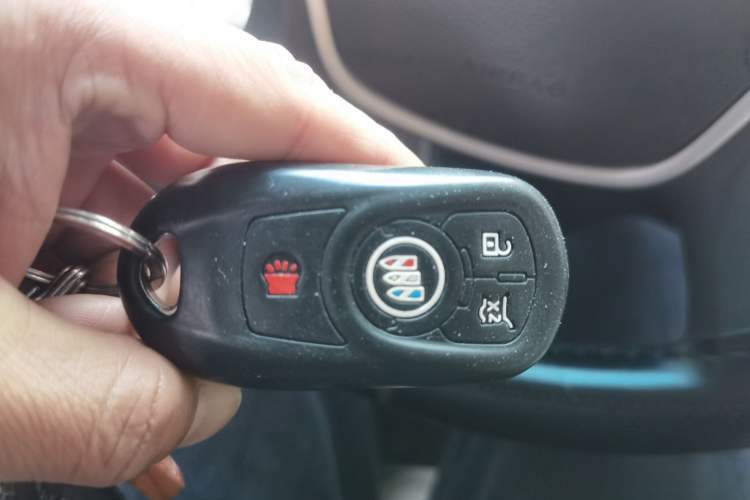 Used Buick GL8 2023 Land Executive Class Comfort Model