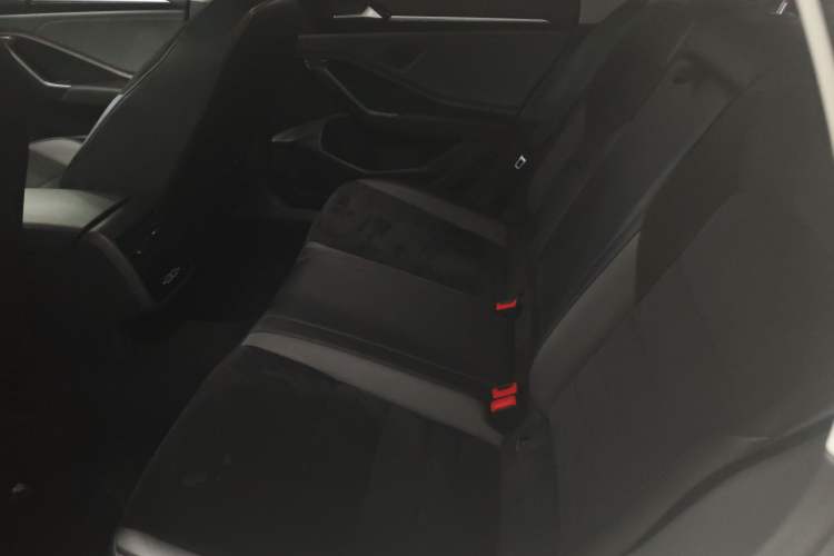 Used Volkswagen Sagitar 2020 280TSI DSG Luxury Version China VI Standard Left Rear Seat