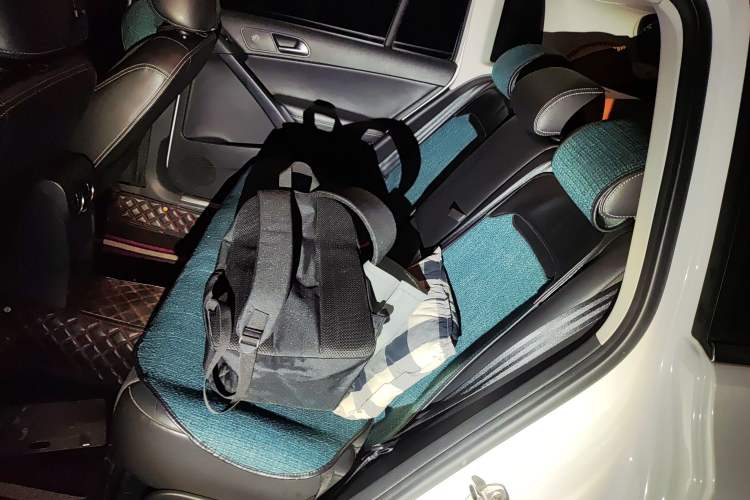 Used Volkswagen Tiguan 2017 300TSI Automatic Two-Wheel Drive Silk Road Luxury Edition Left Rear Seat