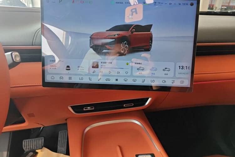 Used Deepal S07 2024 215Max Qiankun Intelligent Driving ADS SE Range-Extended Version
