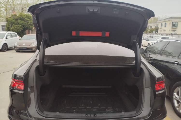 Used BYD Han 2024 EV Glory Edition 506KM Front-Wheel-Drive Premium Model Trunk