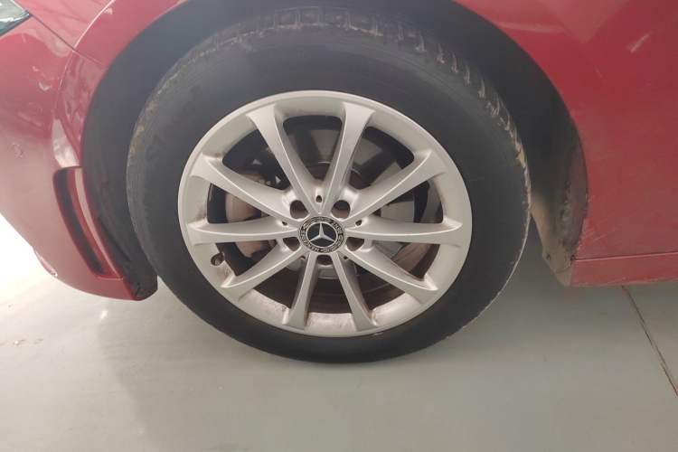 Used Mercedes-Benz A-Class 2021 A 200 L Sport Sedan Dynamic Model Left Front Wheel Hub