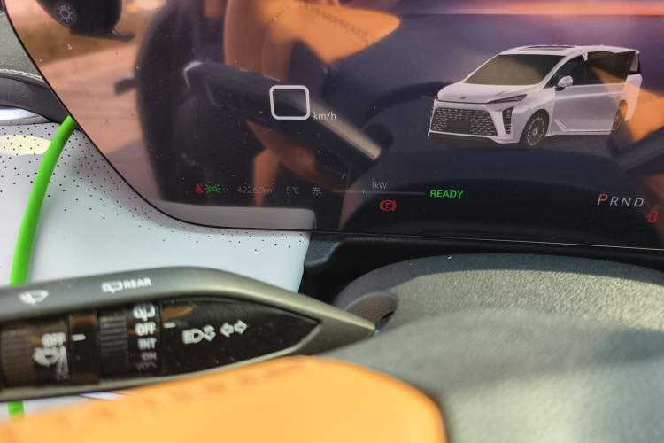 Used Buick GL8 New Energy 2024 Lu Zun Deluxe Edition 7-Seater