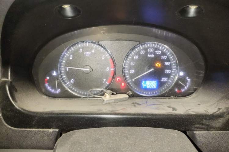 Used BAIC Weiwang M20 2014 1.5L Luxury Version BJ415B Instrument Cluster