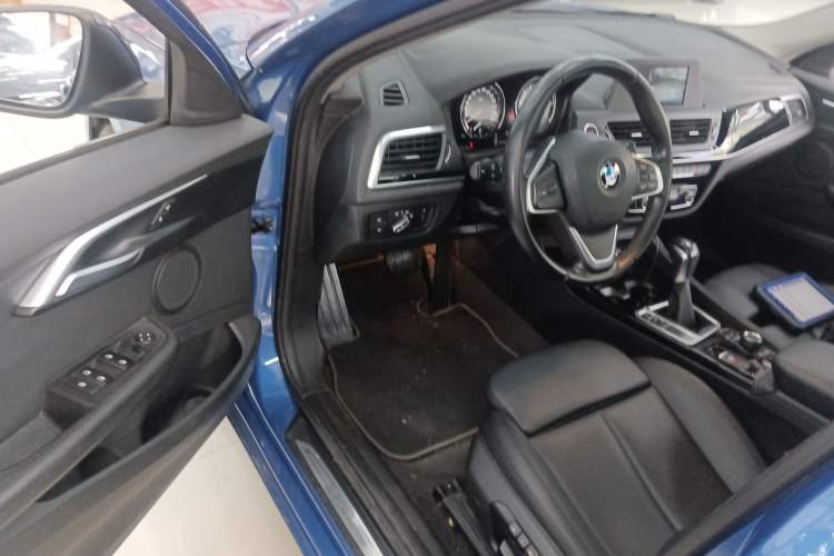 Used BMW 1 Series 2018 118i Sport Edition Driver Seat