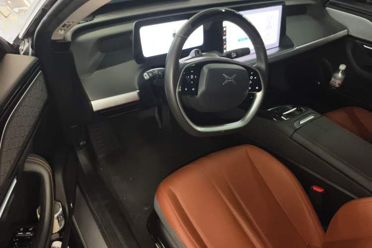 Used XPeng P7 2022 480 Standard Range Smart Drive Edition Steering Wheel