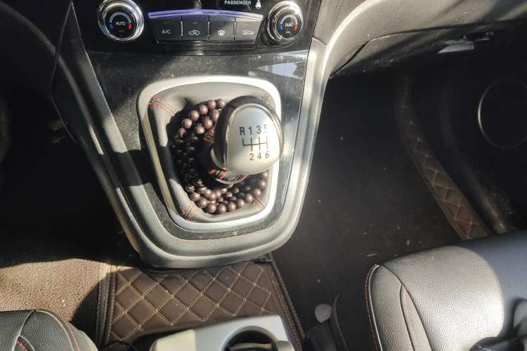 Used Haval H6 2016 Upgraded Model 1.5T Manual Two-Wheel Drive Elite Version