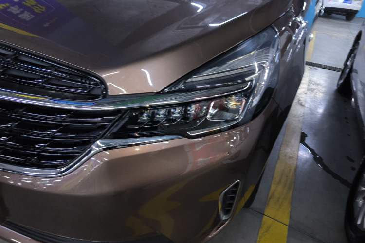 Used Buick GL8 2020 Land Business Class 652T Luxury Model
