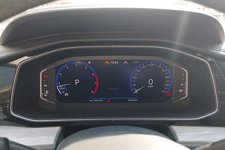 Used Volkswagen Sagitar 2023 280TSI DSG Excellence Edition Instrument Cluster