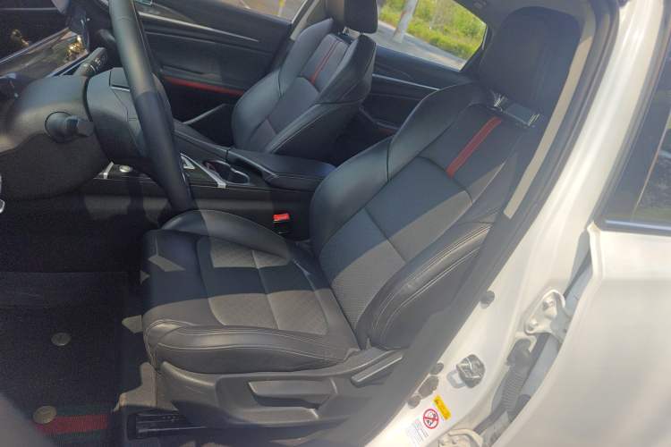 Used CHANGAN Eado 2020 PLUS Blue Whale NE 1.4T GDI DCT Prestige Model Left Front Seat