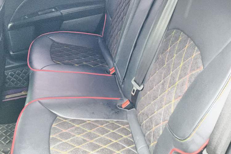 Used Ford Mondeo 2018 EcoBoost 180 Fashion Edition Left Rear Seat