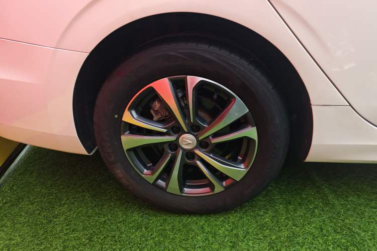 Used CHANGAN Eado 2022 PLUS Blue Whale NE 1.4T GDI DCT Prestige Edition Right Rear Wheel Hub