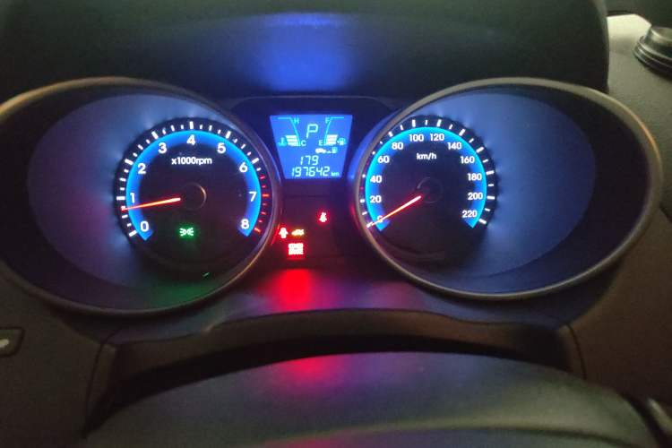 Used Hyundai ix35 2012 2.0L Automatic Two-Wheel Drive New Edition GL
