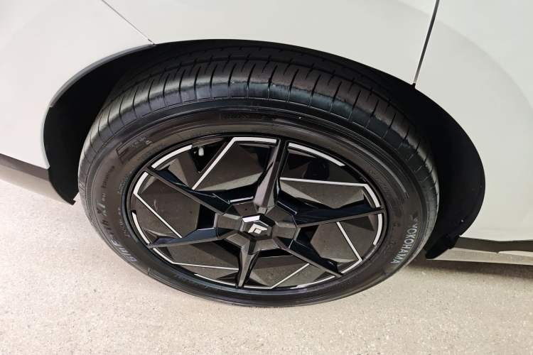 Used Hyptec HT 2024 670 Advanced Intelligent Driving Version
