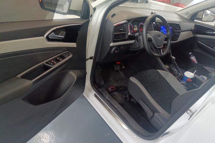 Used Jetta VS7 2023 280TSI Automatic Trend Edition
