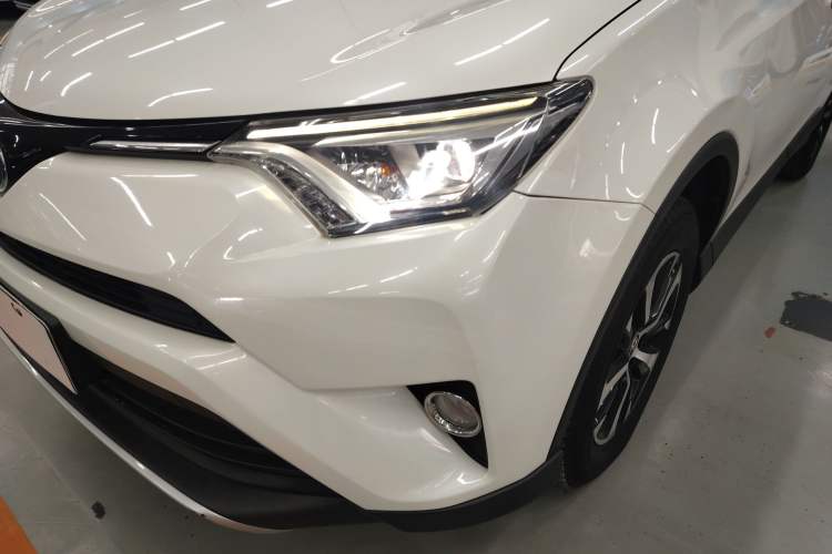 Used Toyota RAV4 2016 2.0L CVT Two-Wheel Drive Smart Edition China V Standard