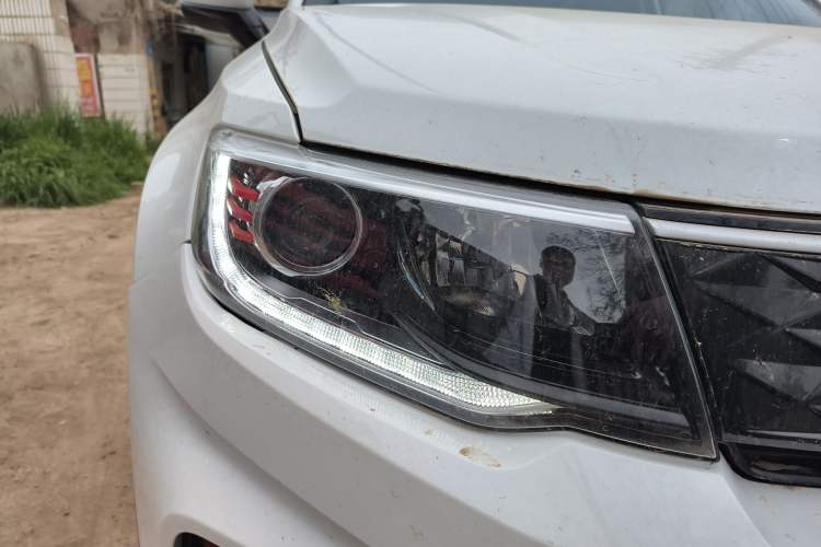 Used CHANGAN CS35PLUS 2022 1.6L Manual Luxury Edition Right Front Headlight