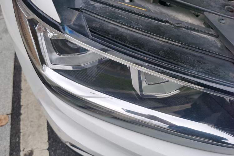 Used Volkswagen Tiguan L 2018 330TSI Automatic Two-Wheel Drive Luxury Edition
